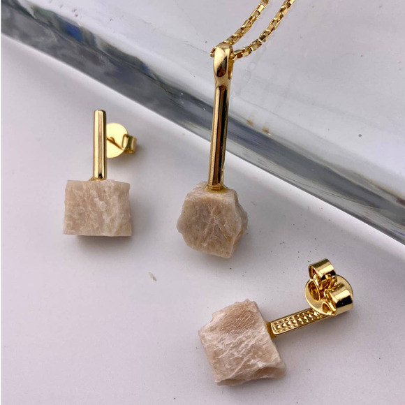 Natural Raw Beige Amazonite 18k Gold Plated Earring and Necklace Set - Picture 6 of 10